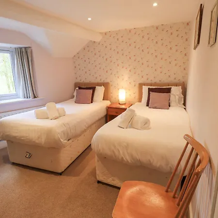 Hollens בית נופש *