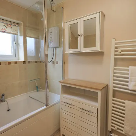 Hollens * אמבלסייד